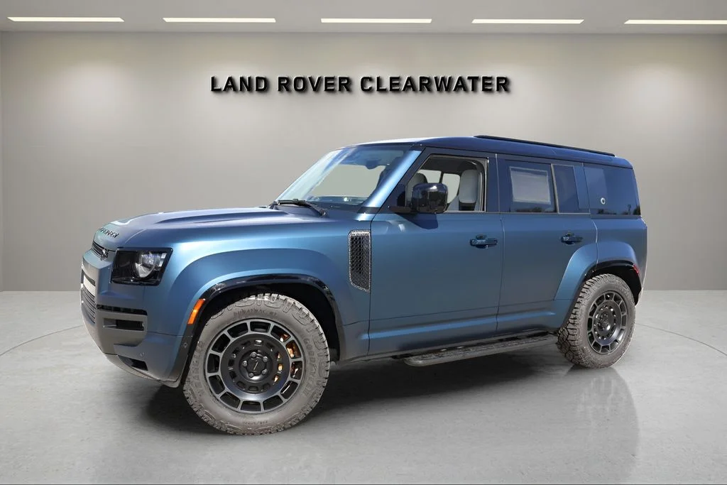 2026 Land Rover Defender 110 OCTA P635's photo