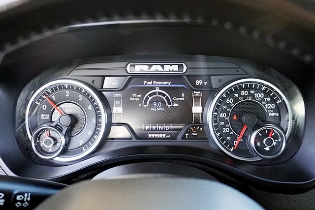 Used 2022 White Ram Big Horn/Lone Star image 34