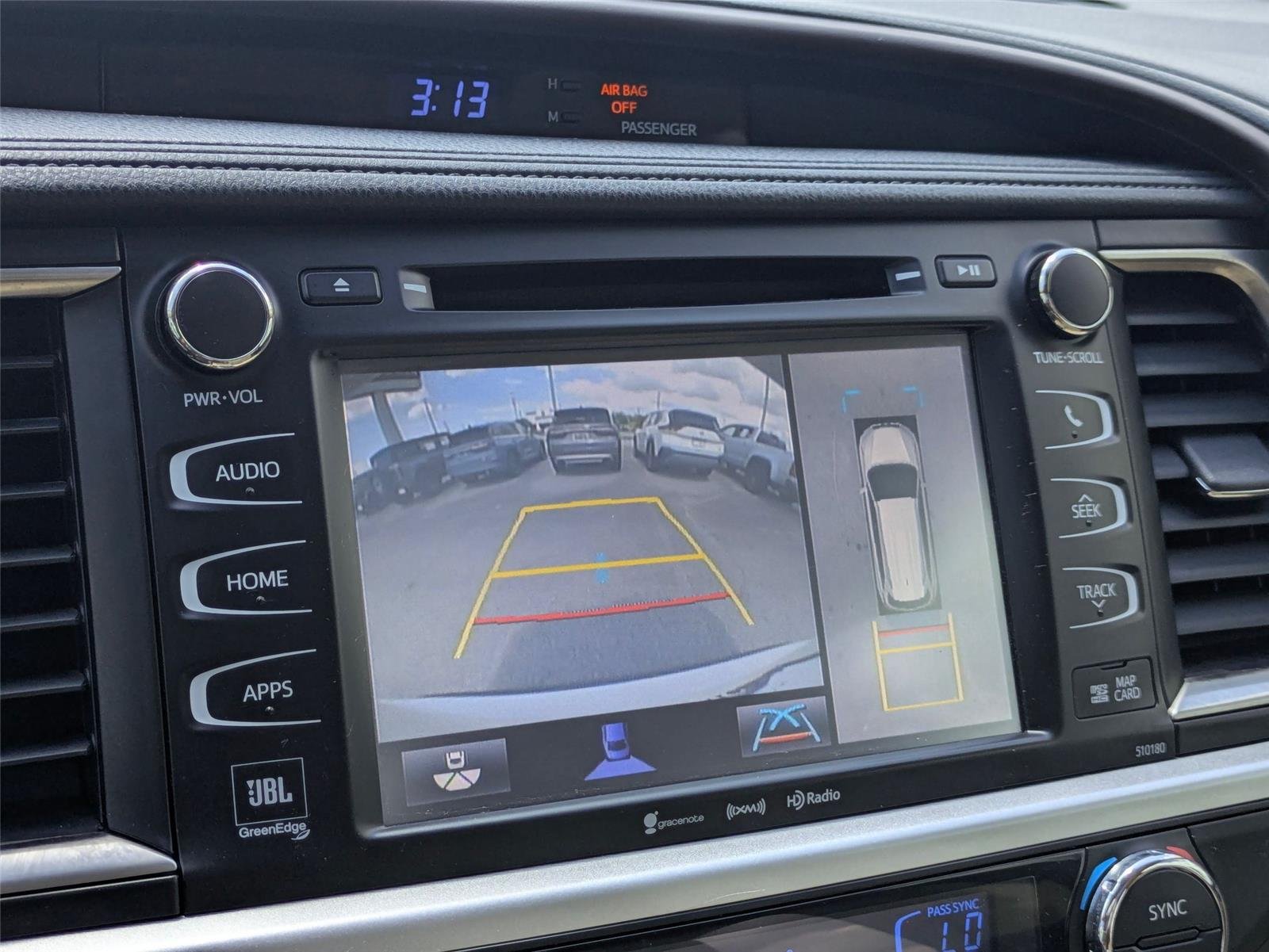 Used 2018 Blizzard Pearl Toyota Limited image 20