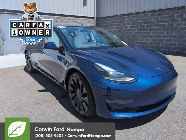 2023 Tesla Model 3 Performance's photo