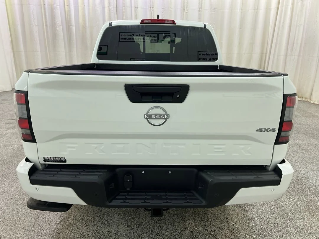 New 2026 Glacier White Nissan Crew Cab SV image 7