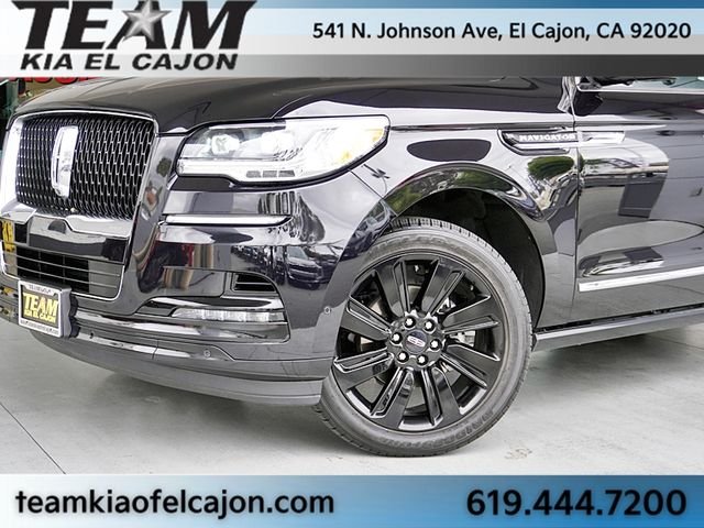 Used 2022 Black Lincoln Reserve image 3