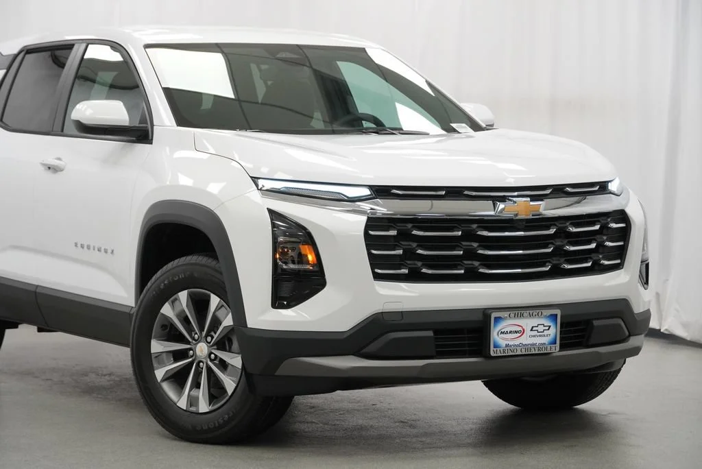 New 2027 Summit White Chevrolet LT image 9
