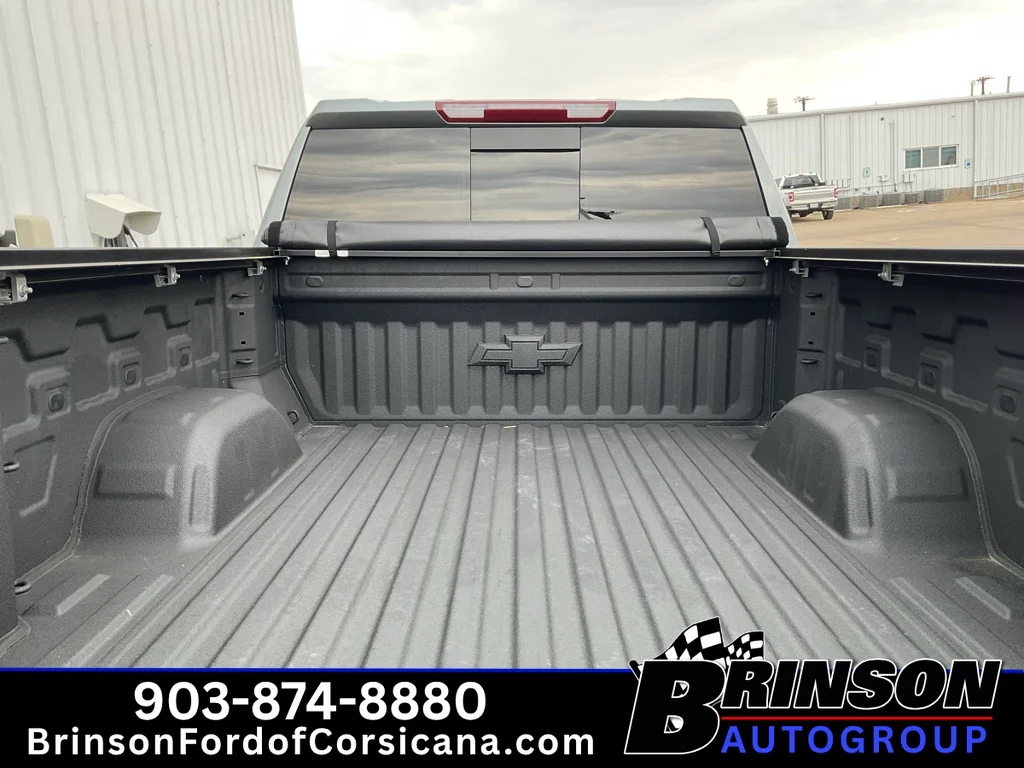 Used 2025 Sterling Gray Metallic Chevrolet LT Trail Boss image 9