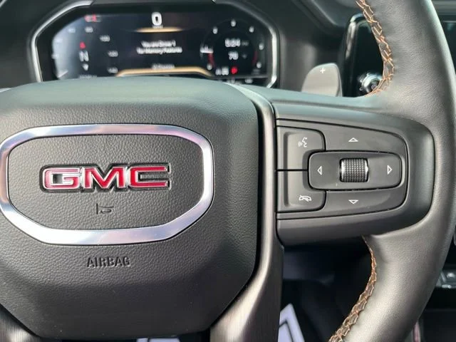Used 2025 Summit White GMC AT4 image 31