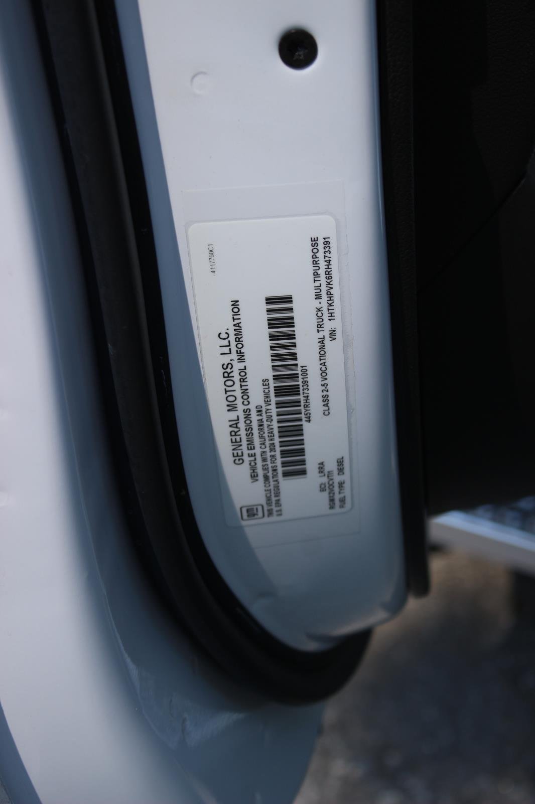 Used 2024 Summit White Chevrolet Work Truck image 31
