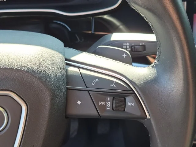 Used 2025  Audi Premium image 19