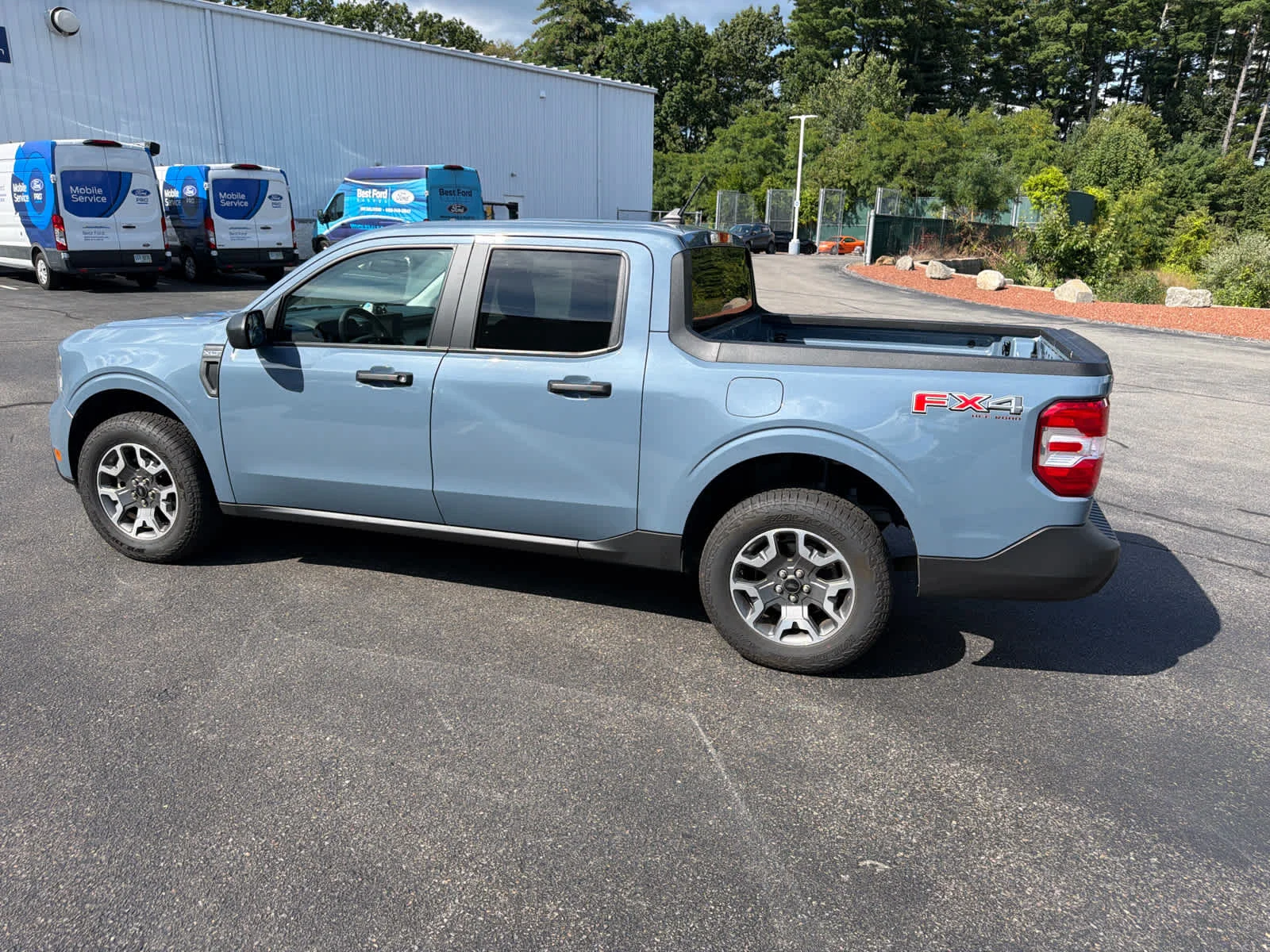 Used 2024 Azure Gray Metallic Tri-Coat Ford XLT image 10