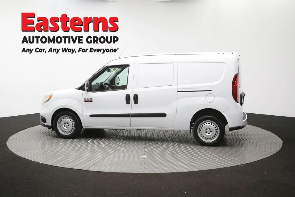 Used 2022 White Ram Base image 60