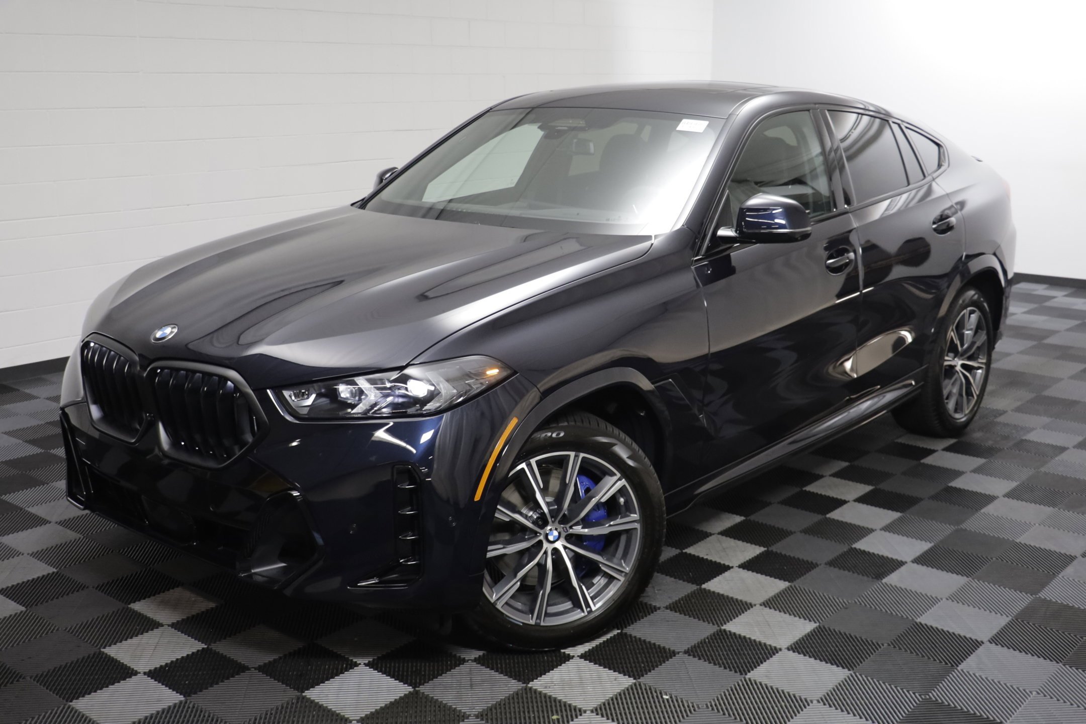 New 2027 Carbon Black Metallic BMW xDrive40i image 2