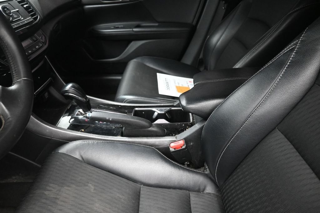 Used 2016  Honda Sport image 21
