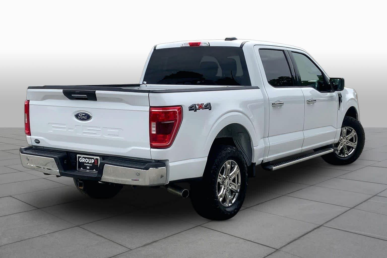 Used 2023 Oxford White Ford XLT image 13