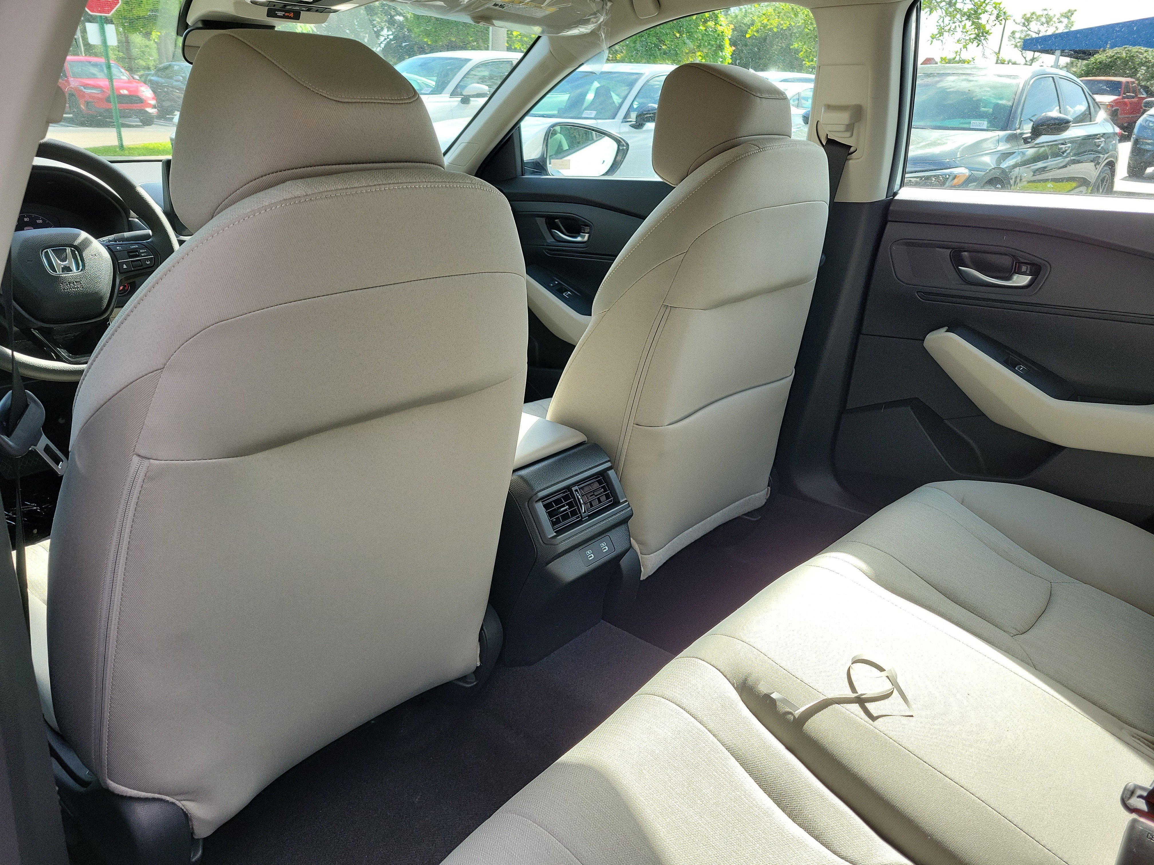 New 2026 Platinum White Pearl Honda LX image 10