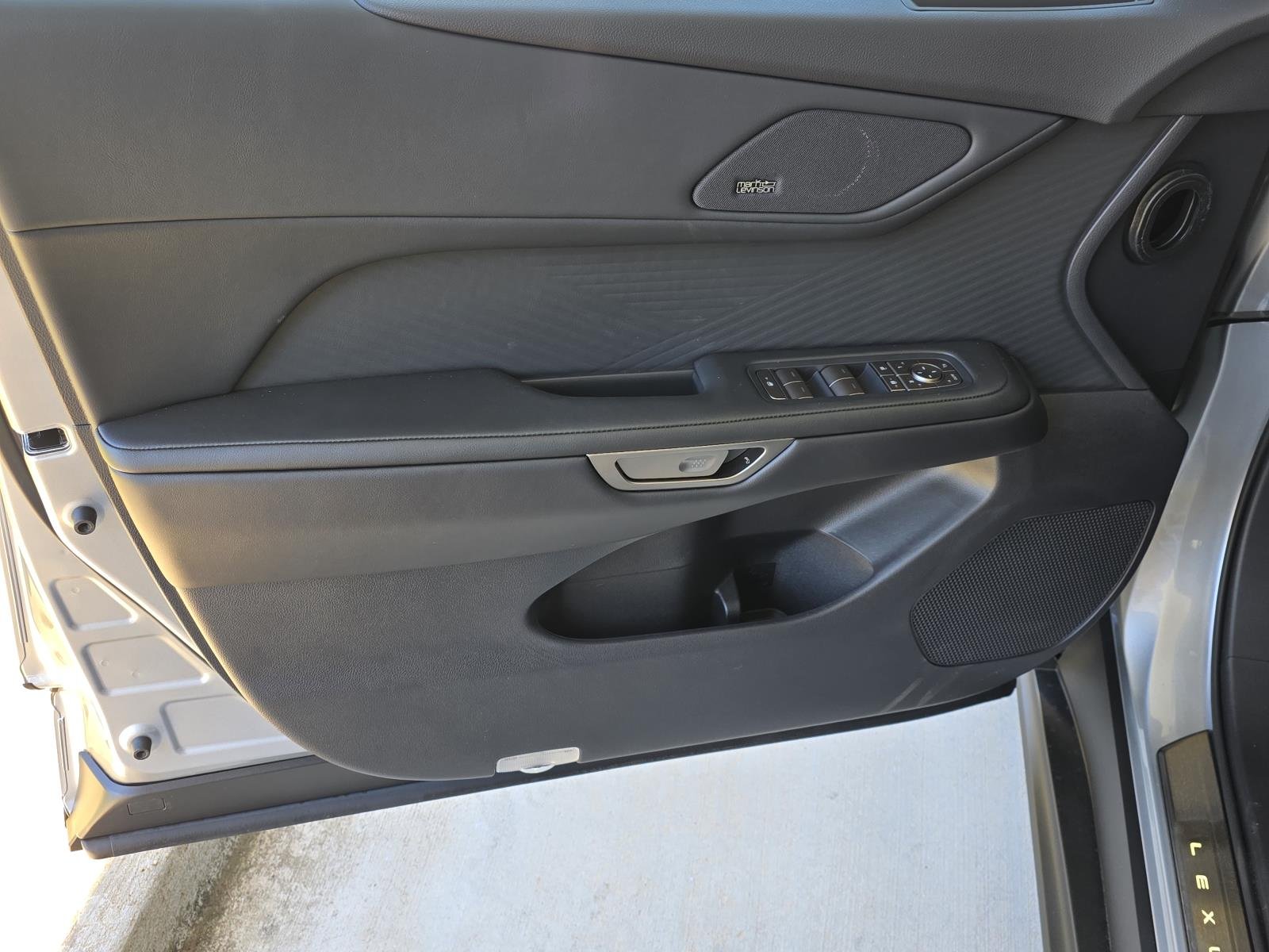 New 2026 Iridium Lexus ES 350h PREMIUM+ image 33