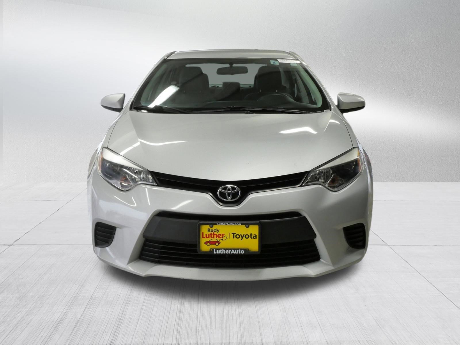 Used 2014 Toyota Corolla L with VIN 2T1BURHEXEC074606 for sale in Golden Valley, MN