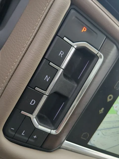 Used 2024 Pearl Beige Metallic GMC Denali image 29
