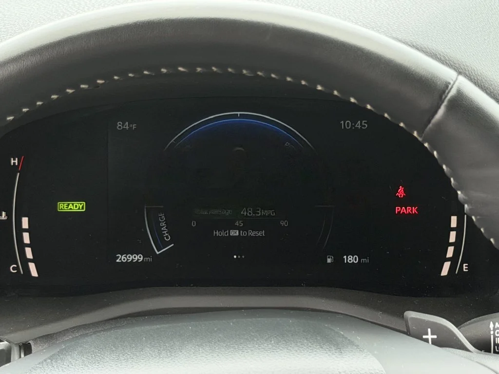 Used 2025  Toyota SE image 17