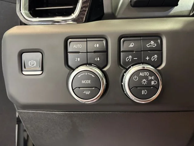 Used 2025 White GMC Denali Ultimate image 24