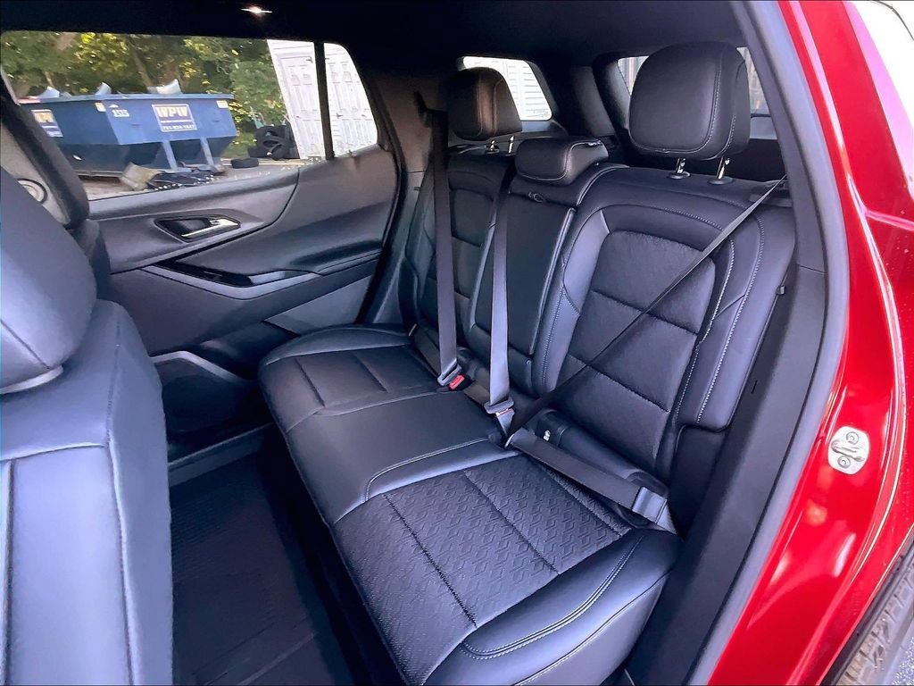 2027 Chevrolet Equinox LT - Photo 15