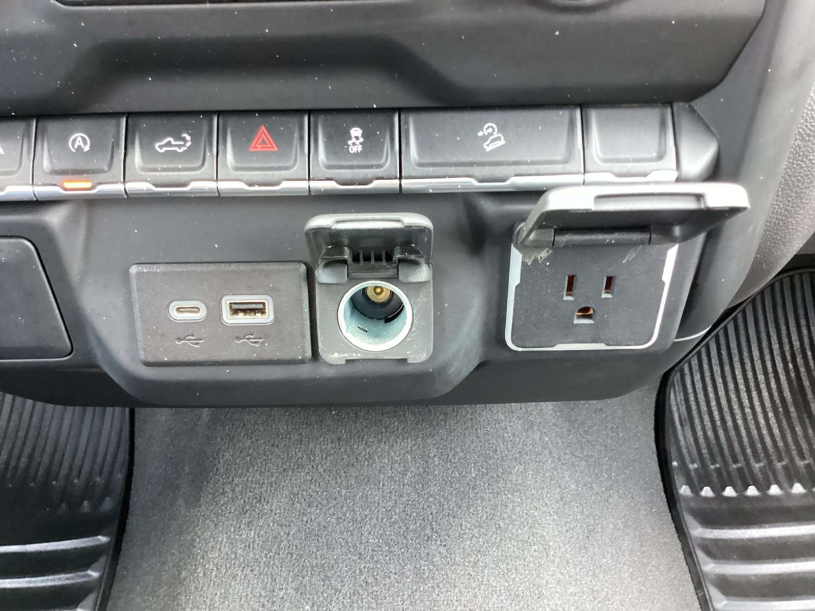 Used 2022 Black Chevrolet Custom Trail Boss image 23