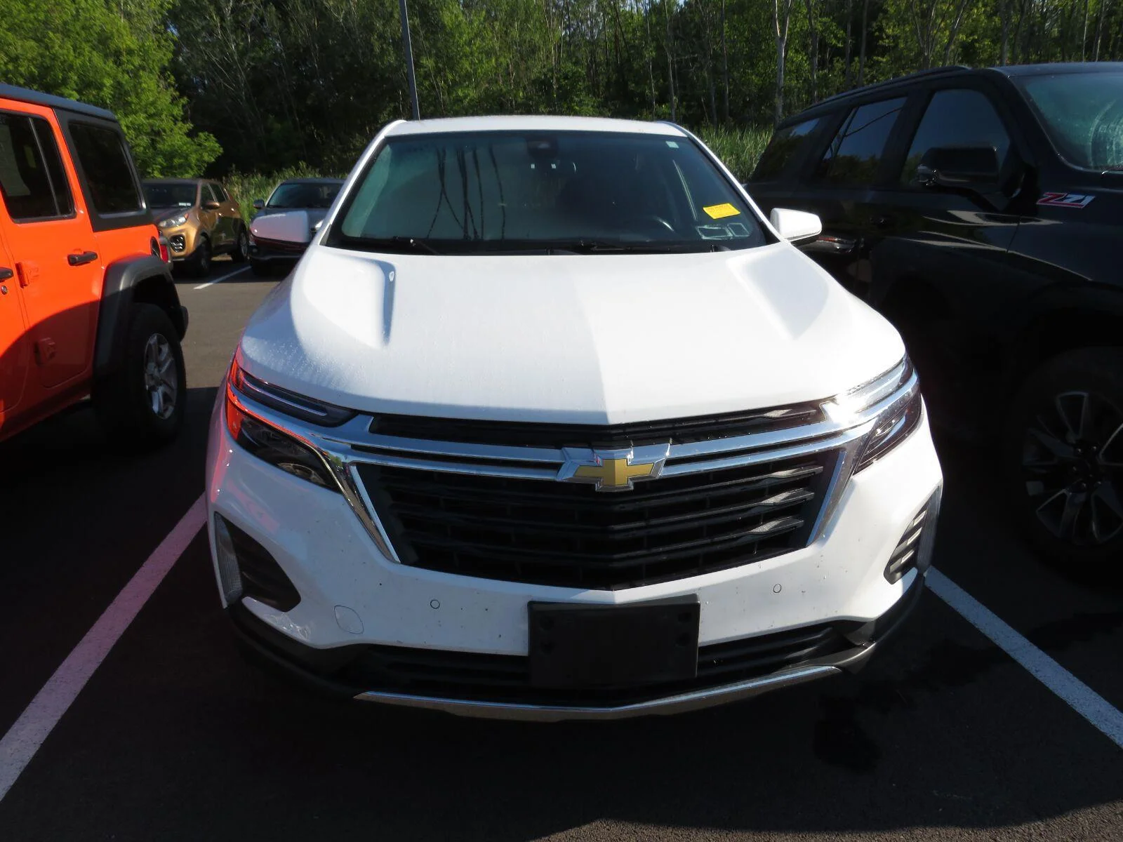 Used 2024 Summit White Chevrolet LT image 4