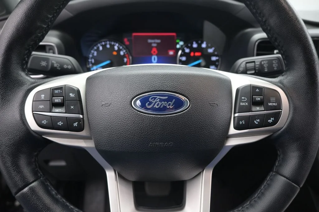 Certified Used 2022 Black Ford XLT image 12