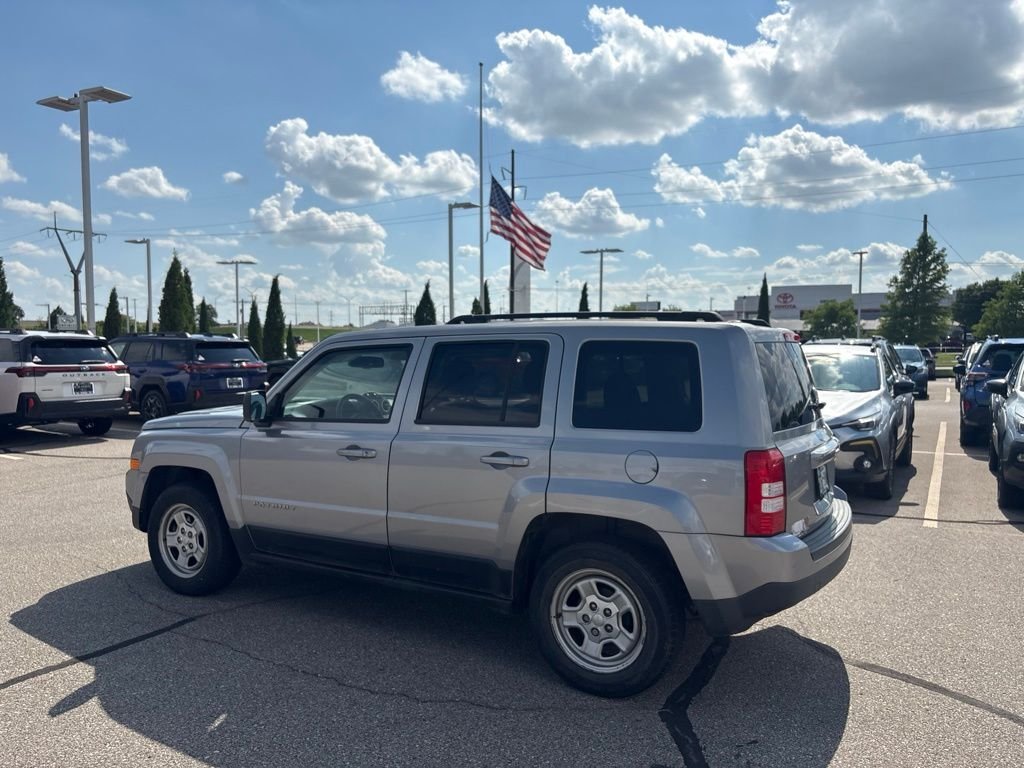 Used 2016 Silver Jeep Sport image 6