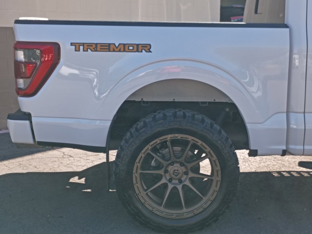 Used 2023 White Ford XL image 4