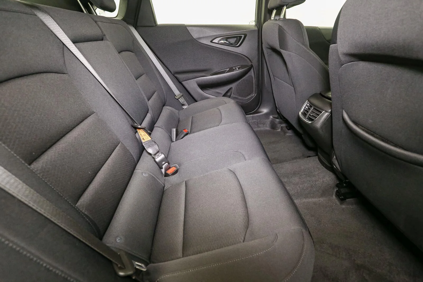 Used 2025 Mineral Gray Metallic Chevrolet LT image 20