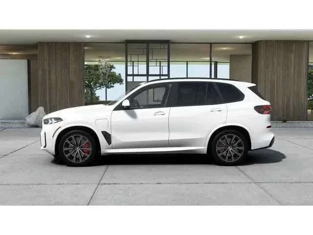 Used 2025 Alpine White BMW xDrive50e image 4