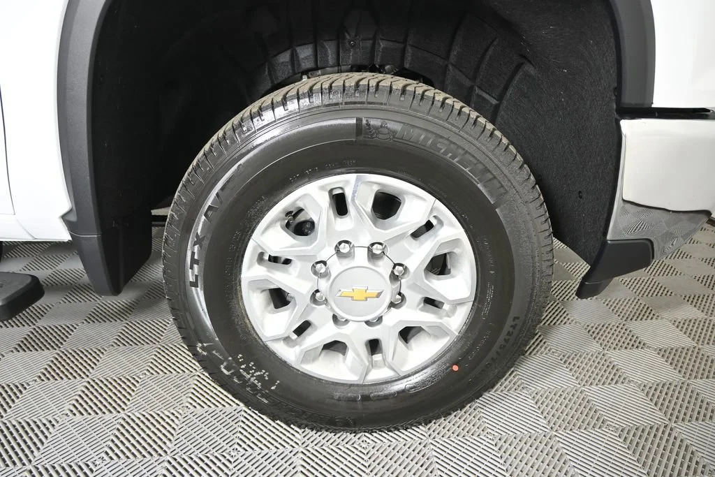 2026 Chevrolet Silverado 3500 HD LT - Photo 12