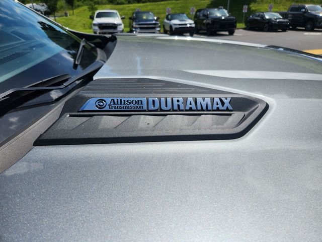 Used 2024 Gray Chevrolet LT image 4
