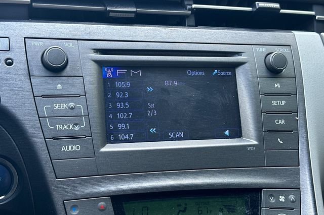 Used 2013 Silver Toyota Two image 21