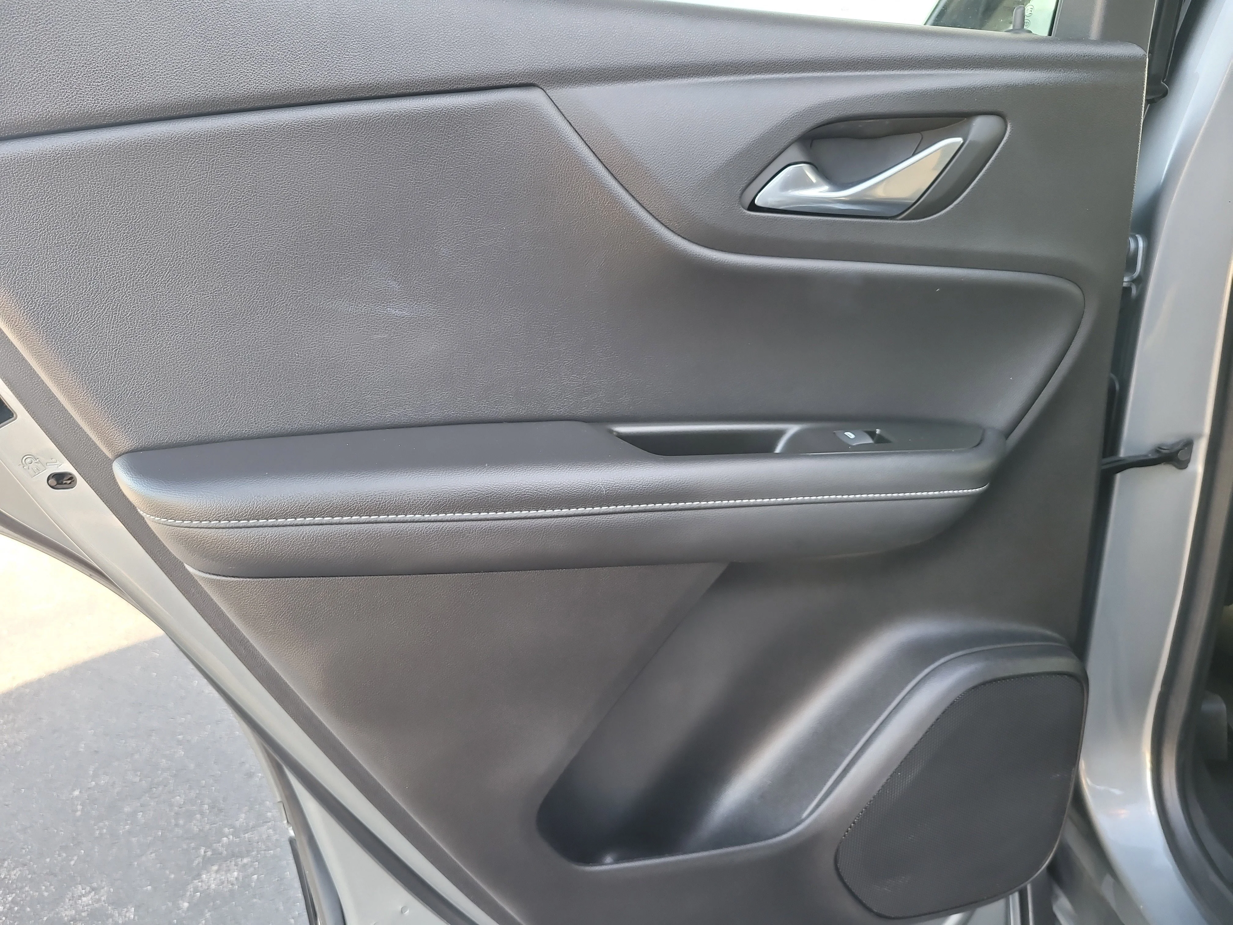 Used 2024 Sterling Gray Metallic Chevrolet LT image 10
