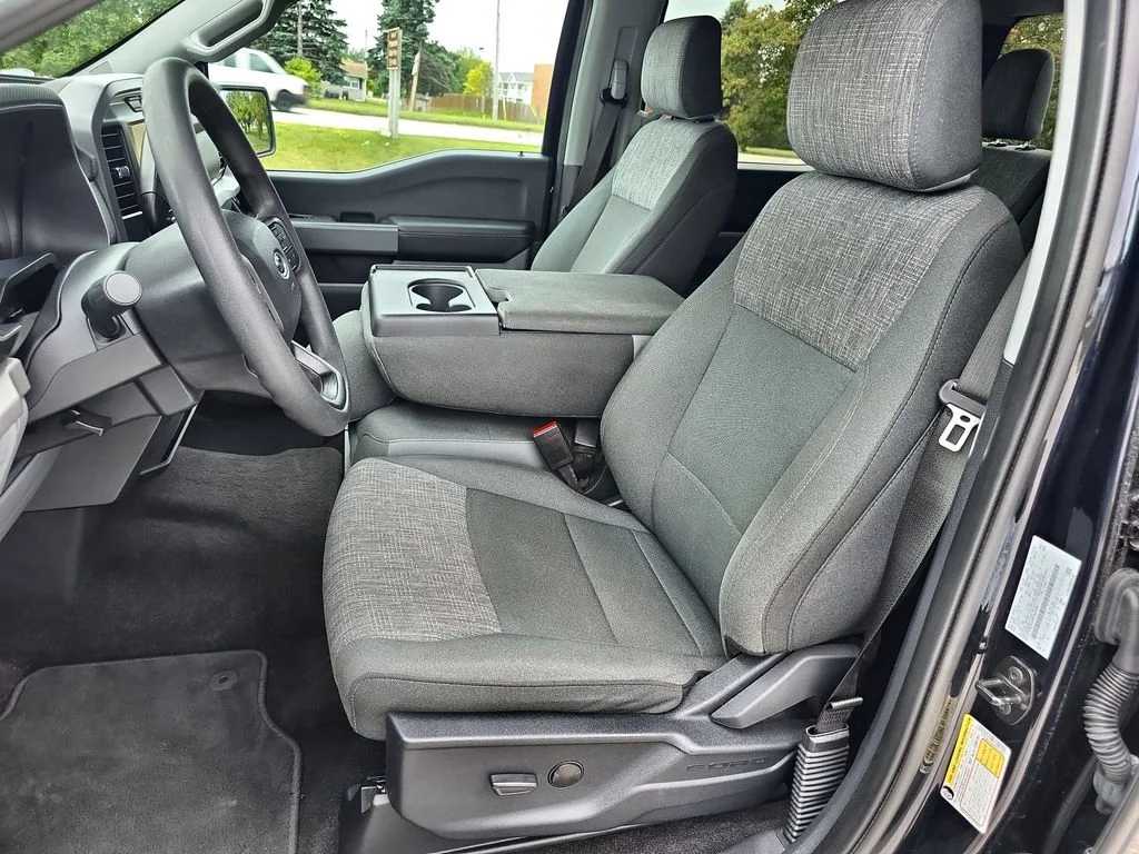 Used 2023 Blue Ford XLT image 20