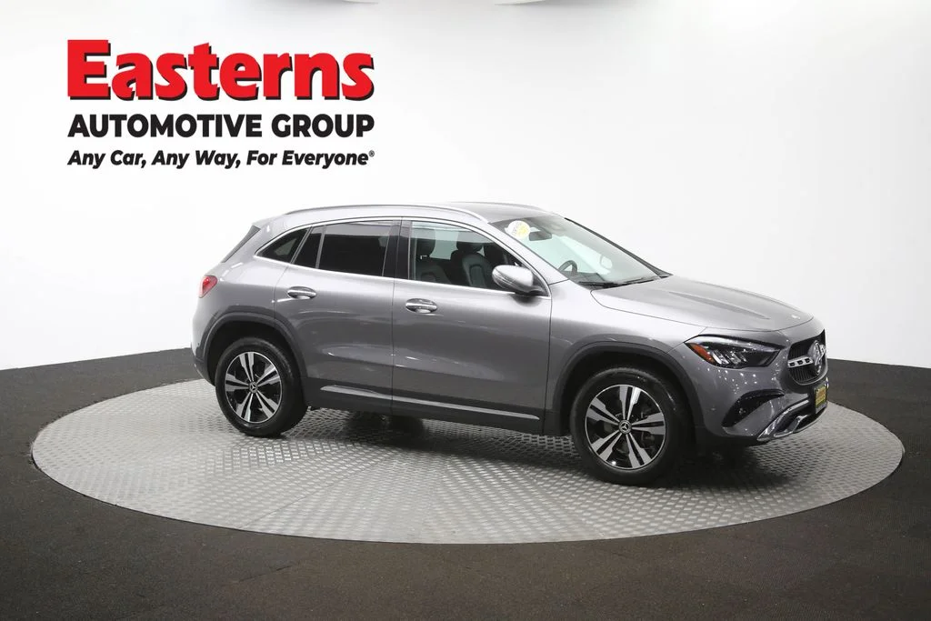 Used 2025 Gray Mercedes-Benz GLA 250 image 44