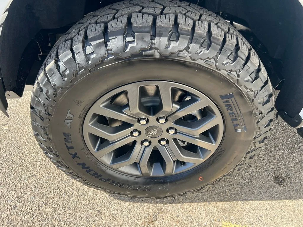 New 2026 Oxford White Ford Tremor® image 39