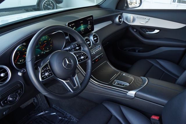 Certified Used 2023  Mercedes-Benz GLC 300 Coupe image 30