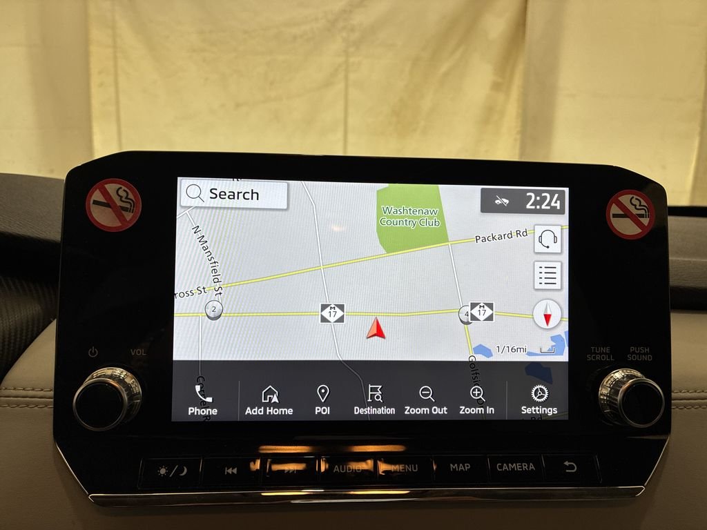 Used 2024 White Mitsubishi SEL image 19