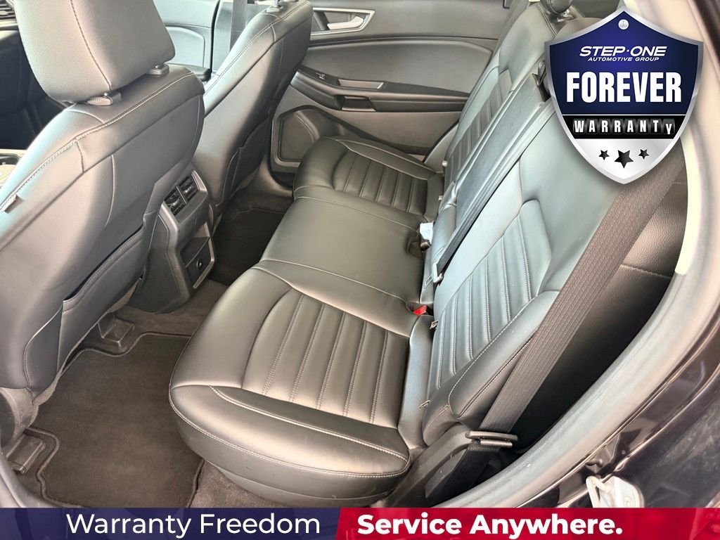 Used 2024 Black Ford SEL image 29