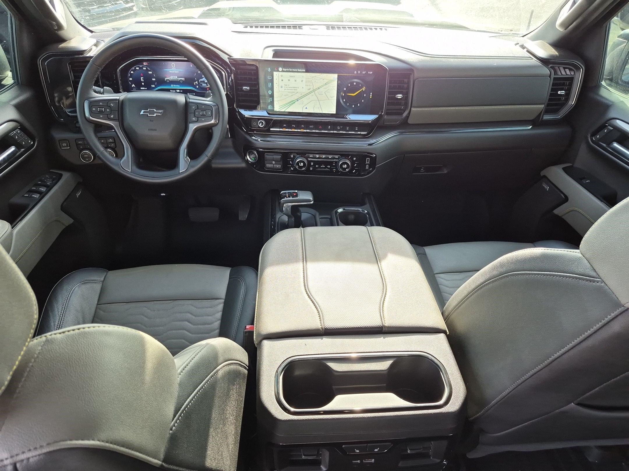 Used 2025 Black Chevrolet ZR2 image 29