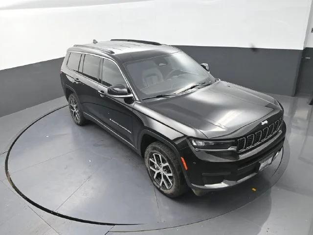 Used 2025 Black Jeep Limited image 11