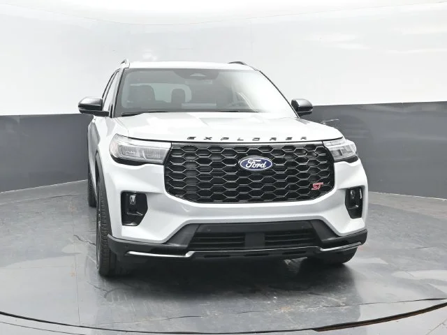New 2027 Avalanche Gray Ford ST image 2