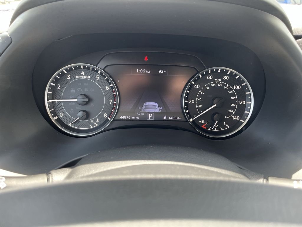 Used 2022 Gray Nissan SV image 15
