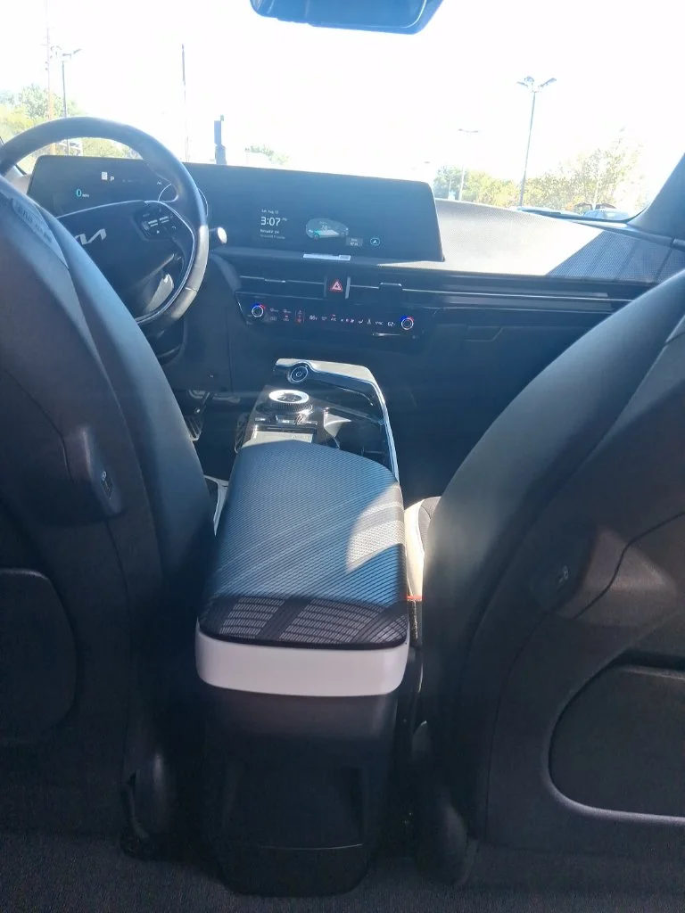 Used 2023 White Kia GT-Line image 16