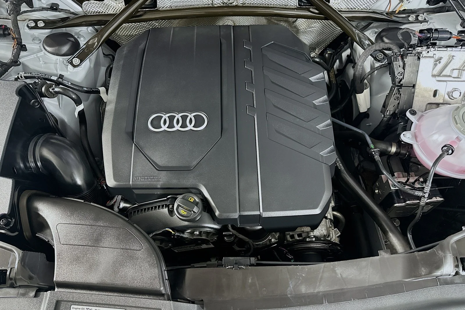 Used 2023 Florett Silver Metallic Audi S line Premium Plus image 12