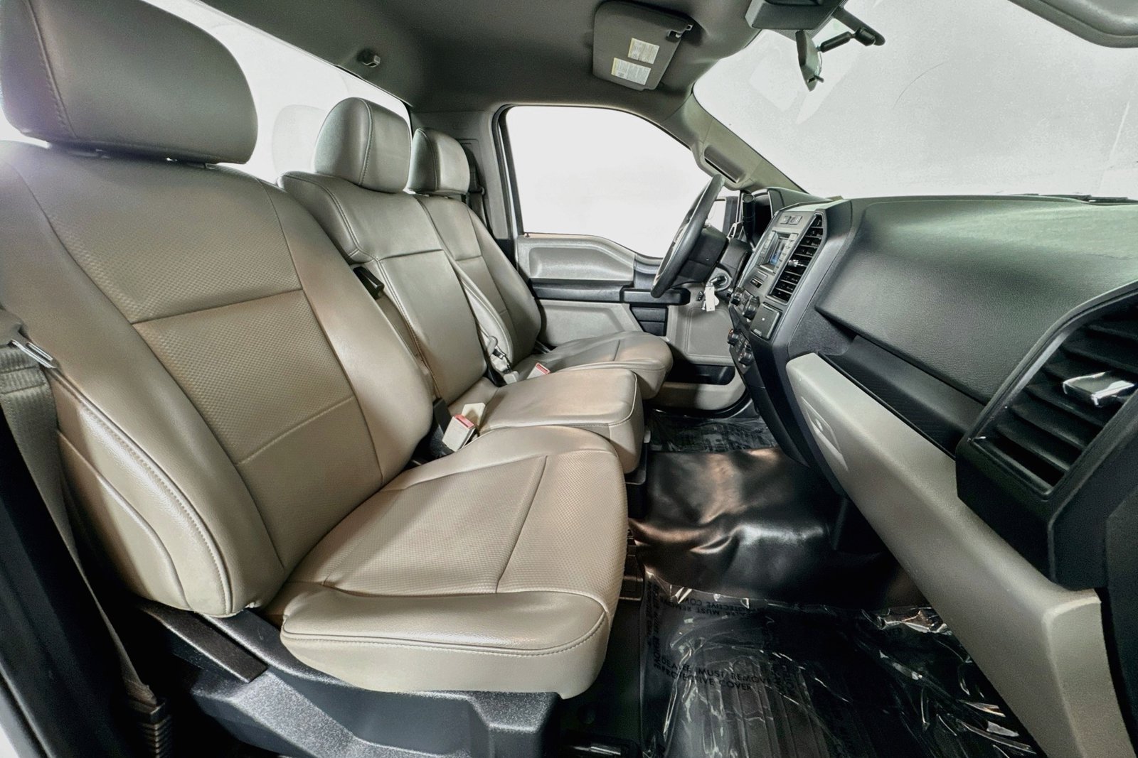 Used 2020 Oxford White Ford XL image 22