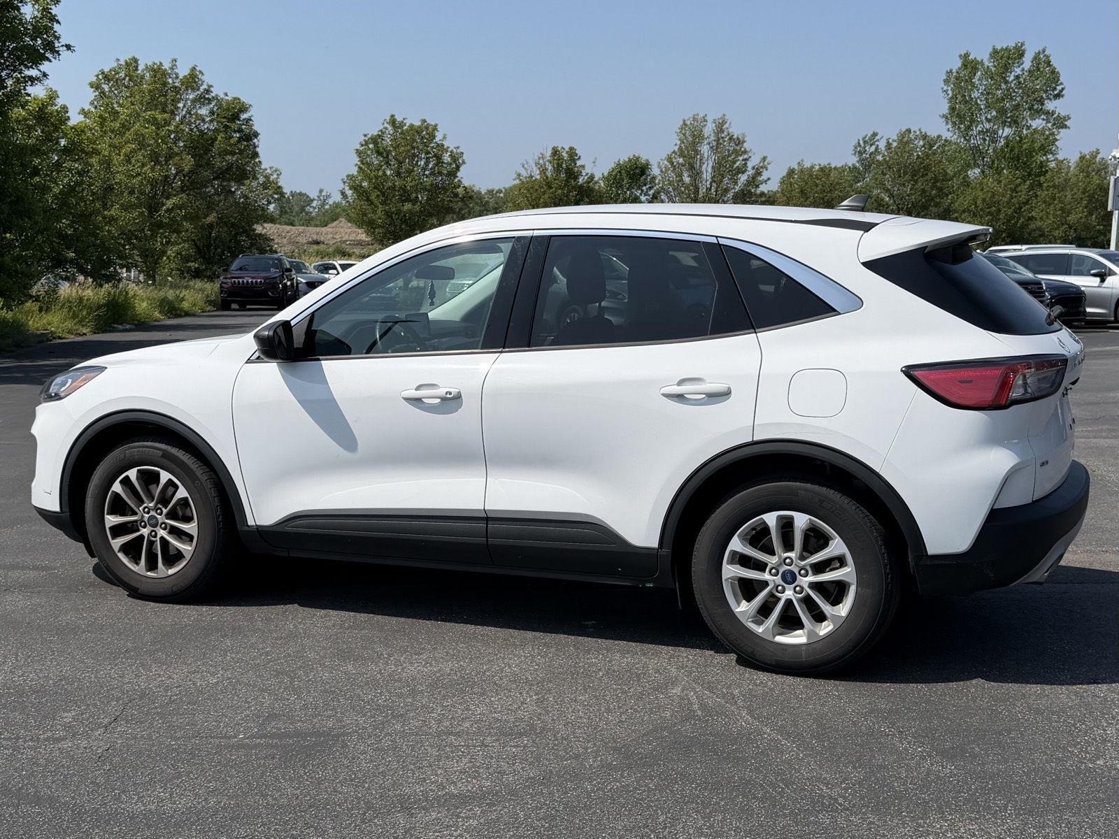 Used 2022 Oxford White Ford  image 5