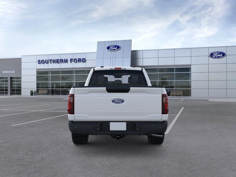 New 2026 Oxford White Ford XL image 5