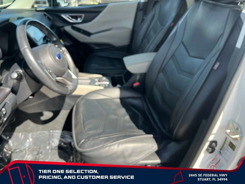 Used 2020 White Subaru Premium image 9